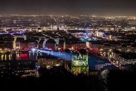 fete_lumieres_credit_brice_robert_onlylyon_redim_2.jpg